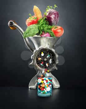 Meat-chopper with vegetables makes pills