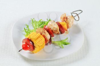 Chicken skewer with sausage and sweetcorn
