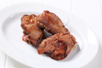 Pan fried chicken liver on plate