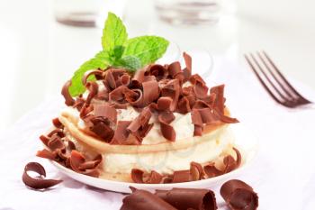 Pancakes with sweet cream cheese and chocolate curls