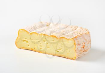 French soft cheese made mainly from milk from the Vosges