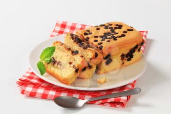 sponge cake topped with chocolate chips