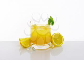 glass of lemon juice with ice