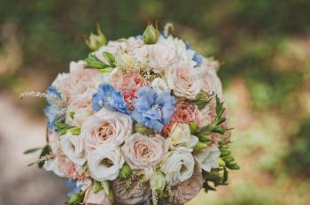 Photo wedding bouquet.
