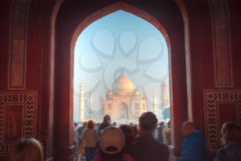 Taj Mahal . white marble mausoleum on the south bank of the Yamuna river in the Indian city of Agra, Uttar Pradesh.