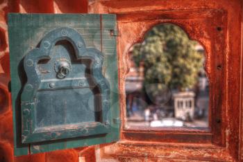 Hawa Mahal  is a harem in the palace complex of the Jaipur Maharaja, built of pink sandstone in the form of the crown of Krishna