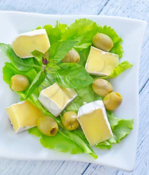 salad with camembert