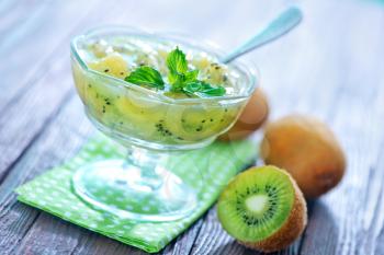 kiwi jam in glass bowl on the table