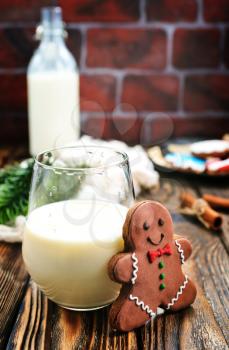 ginger bread and milk in glass, stock photo