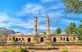 Sahar Ki Masjid at Champaner-Pavagadh Archaeological Park. A UNESCO world heritage site in Gujarat, India