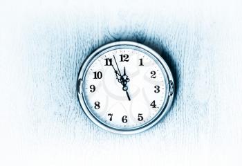 Vintage blue clock on the wall texture background hd