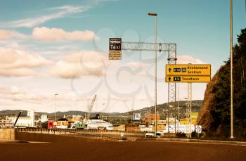 Trondheim downtown transport sign background hd