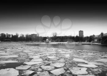 Horizontal black and white melted ice on Moscow river background hd