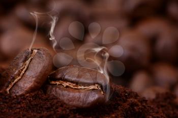 roasting coffe with smoke