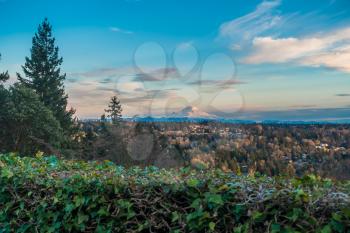A view of Mount Rainier from Burien, Washington.