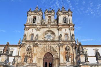 Catholic monastery and cathedral in the small city of Alkobasa. Portugal