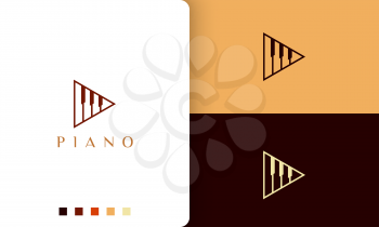 Triangular piano logo or icon with a simple and modern style suitable for online piano learning class brand