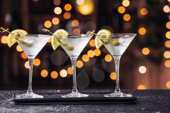 Glasses of fresh martini on table�