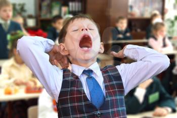 Kid yawning at the lesson