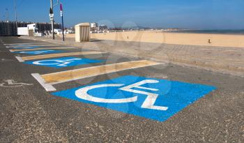 Car parking for disabled on Kale beach