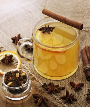 Hot Apple Cider With Spices