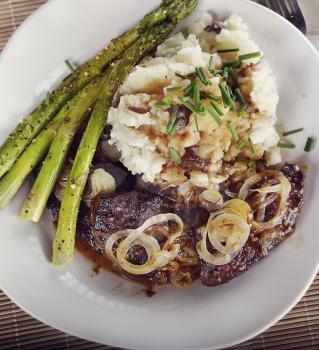 Liver With Onions,Mashed Potatos and Asparagus