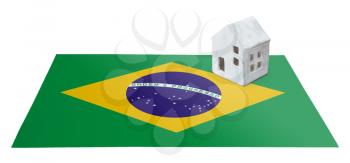 Small house on a flag - Living or migrating to Brazil