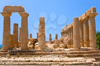 view on Dorian columns of Temple of Juno in Valley of the Temples in Agrigento, Sicily