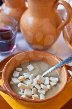 Zuppa Ferrarese con crostini crocacanti - Ferrara soup with warm croutons