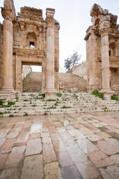 steps and gate to Artemis temple in ancient town Jerash in Jordan
