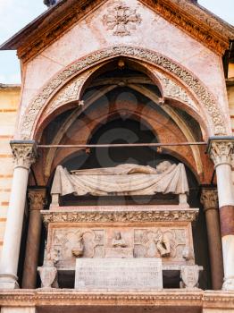 travel to Italy - medieval Sarcophagus of Cangrande I in arche scaligere (scaliger family tombs) in outer wall of chiesa di Santa Maria Antica in Verona city