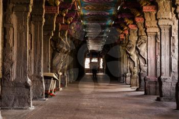 Passage in Sri Meenakshi Temple, Madurai, Tamil Nadu, India
