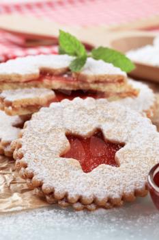 Christmas shortbread cookies with jam filling - detail