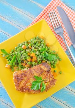 chicken breast with green peas