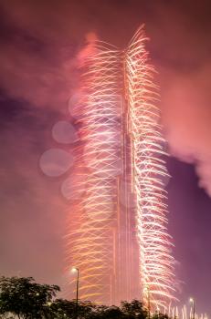 DUBAI, UAE - JANUARY 1: Fireworks from Burj Khalifa on New Year's Eve, January 1, 2016. Burj Khalifa is the tallest structure in the world (828 m)